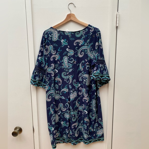 NY Collection Paisley Printed Shift Dress 1X Petite - Picture 2 of 5
